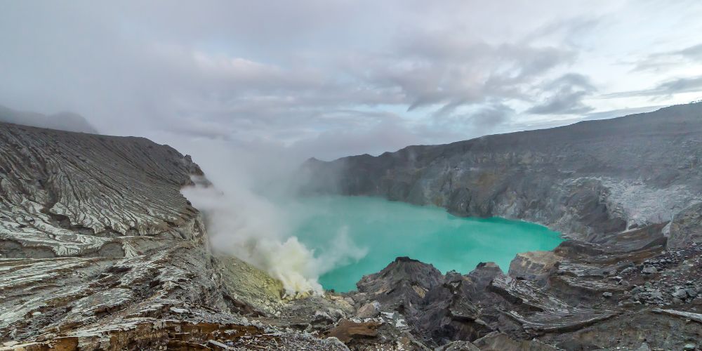Ijen Crater: One Day Trip – Blue Fire & Sunrise Adventure