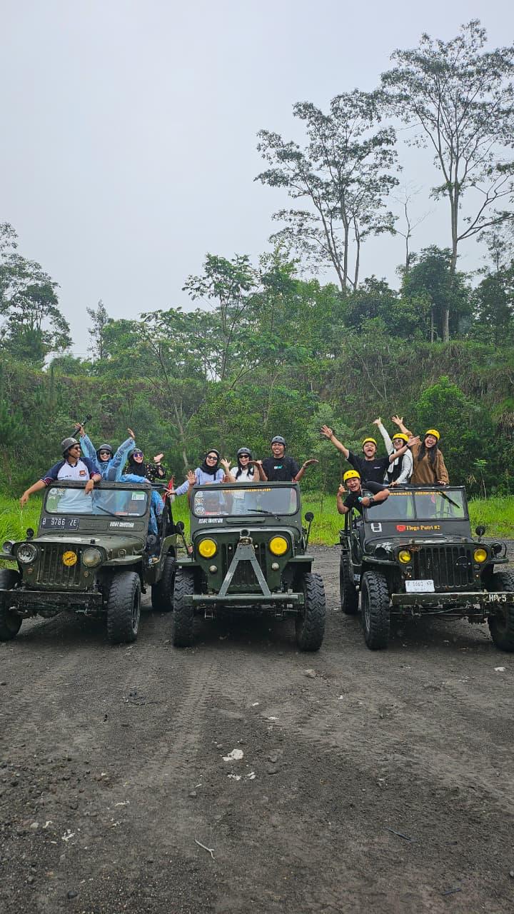 Yogyakarta: Mount Merapi Jeep & Cycling Adventure