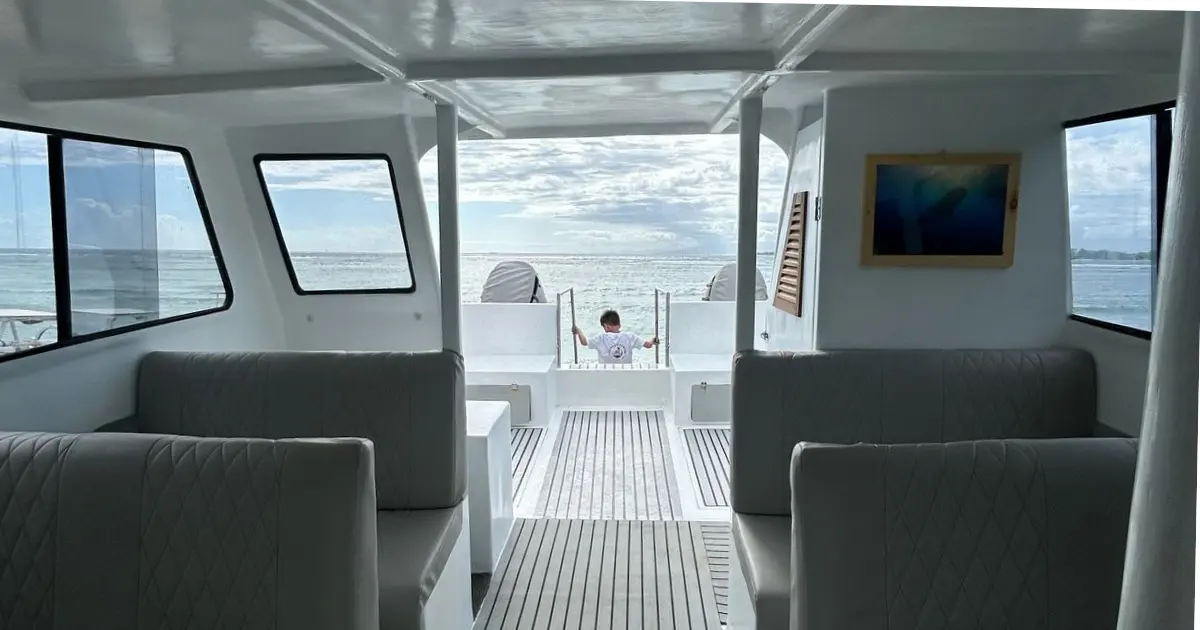 private-boat-charter-bali-to-gili-island-senggigi-lombok-10-pax-3